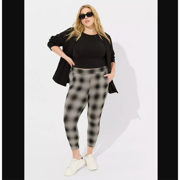 Torrid Crop Leggings Pockets 2X 18 20 Epic Plaid Formal Gray Check Pants Cotton - Picture 2 of 5
